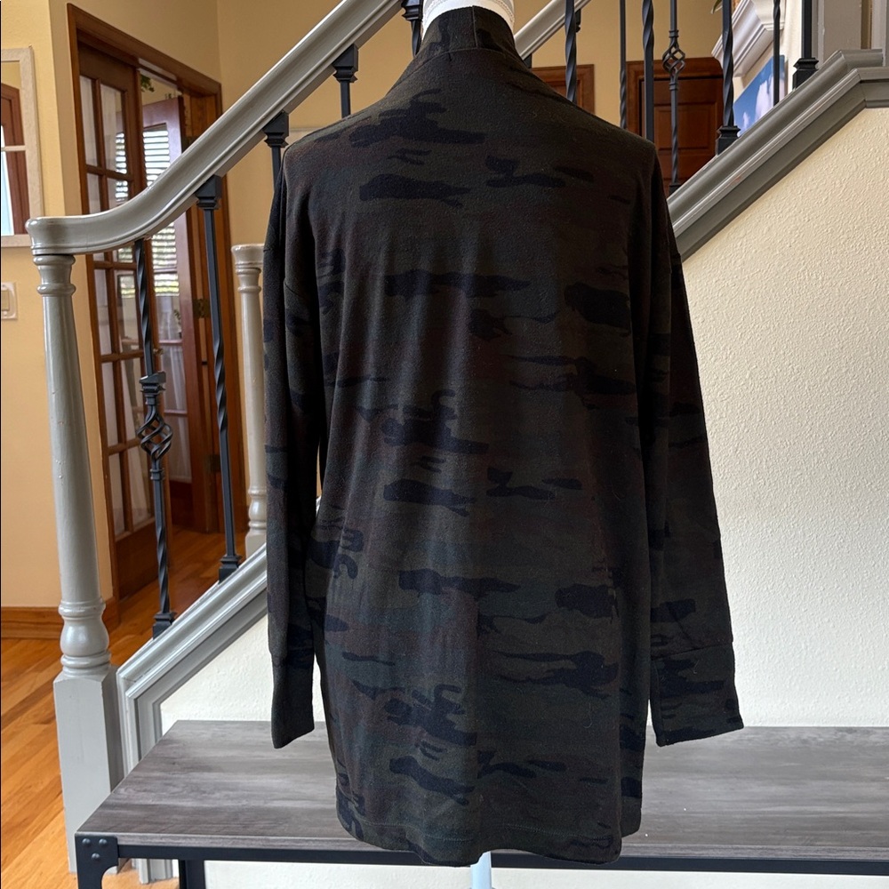 Sanctuary Camo Print Duster Size Extra Small - Picture 4 of 10